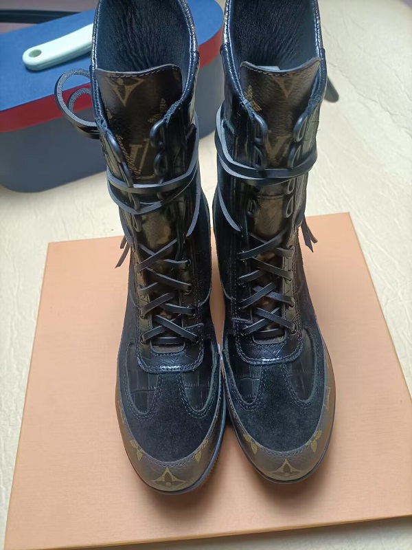 LV boots