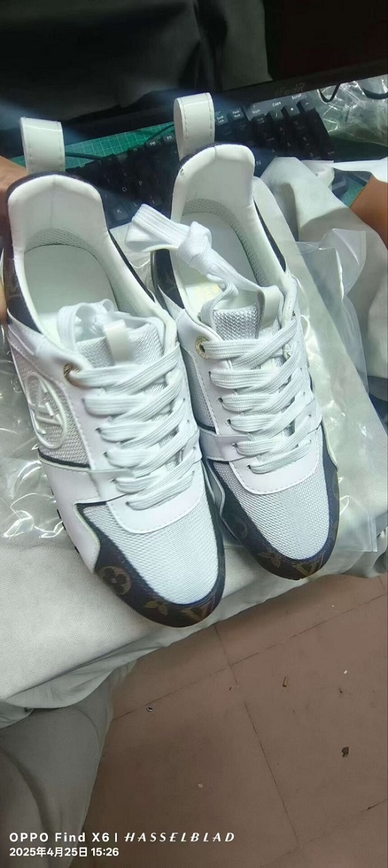 LV shoes