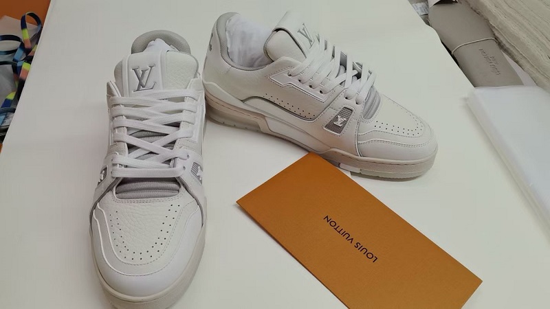 LV shoes orignal