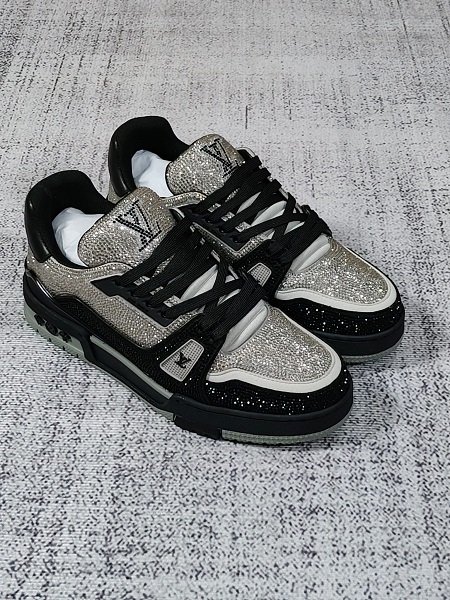 LV shoes orignal