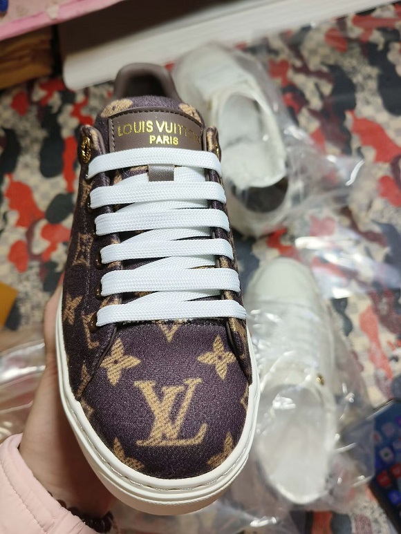 LV women shoes