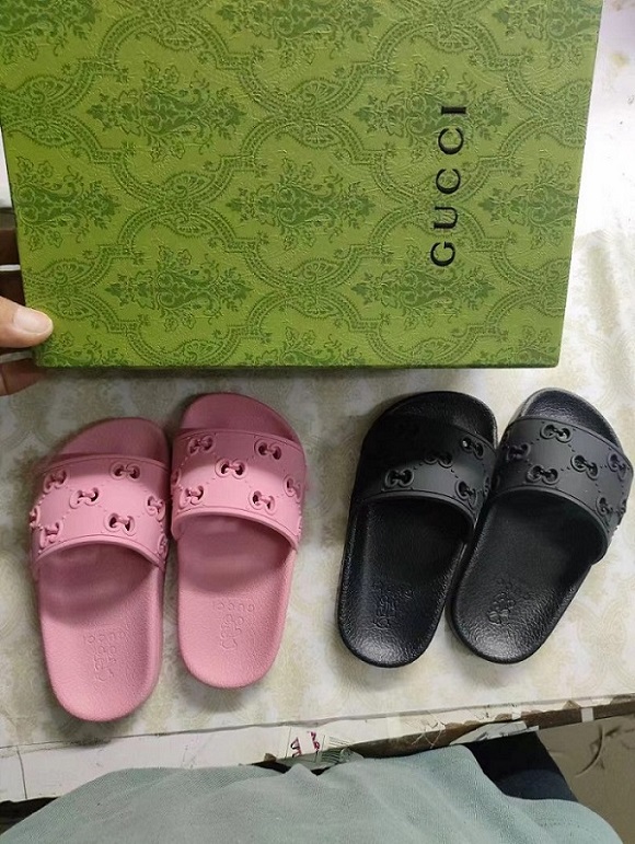GUCCI SANDALS